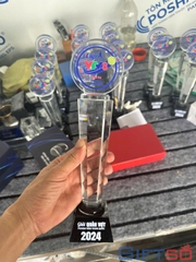 Cúp Pha Lê In Logo – Giải Pháp Quà Tặng Vinh Danh Cho Doanh Nghiệp