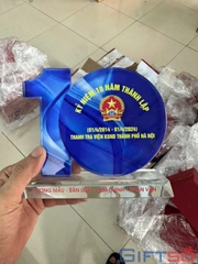 Cúp Pha Lê In Logo – Giải Pháp Quà Tặng Vinh Danh Cho Doanh Nghiệp