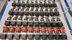 Công tắc xoay 2 vị trí có chìa khóa NP2-BG25 chính hãng CHINT
