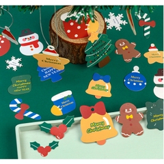 Set Dây Treo Gồm 14 Miếng Sticker Giấy Hoạt Hình Giáng Sinh Noel Trang Trí Hộp Quà Treo Cây Thông
