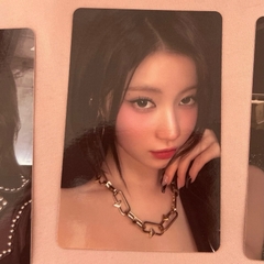 Photocard BABYMONSTER Rose Day Lucky Draw Event - Thẻ ảnh bo góc Babymonster