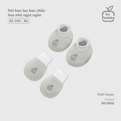 Set Bao Tay Bao Chân Hoa Nhỏ Ngọt Ngào 82243