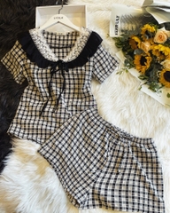Bộ LYTRENDY thô kẻ , áocổ bèo, Q đùi  -BN487