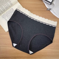 Quần cotton viền ren C126