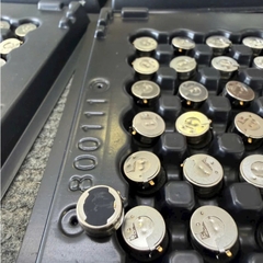 Pin Thay Tai Nghe Airpods 4 Chính Hãng Varta