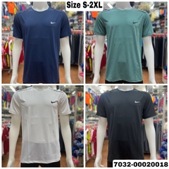 ເສື້ອຜູ້ຊາຍແຂນສັ້ນຄໍມົນ Nike+Das ບົນເບີ