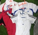 ເສື້ອຍິງມີຄໍ ADIDAS