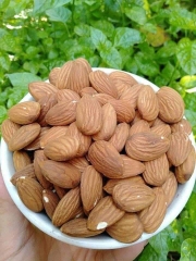 Hạnh nhân tách vỏ