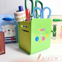 Hộp cắm bút nhựa 4 ngăn / Neon Deli H851