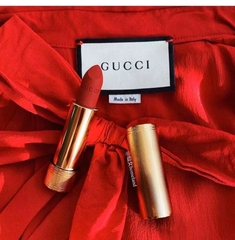 Son Gucci 505 Matte Janet Rust / 208 Hồng đất They Met in Argentina