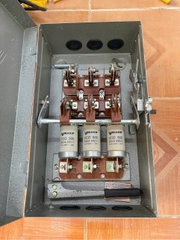 Cầu dao hộp 3 pha VINAKIP