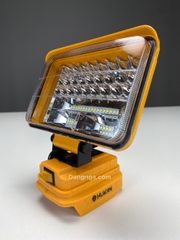 Thân Đèn Led Hukan 48 Mắt Led - Tích Hợp 2 Ổ Cắm USB ( Không Có Pin )