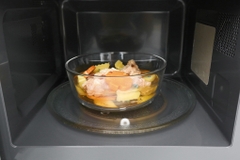 Lò vi sóng có nướng Panasonic NN-GM34JMYUE