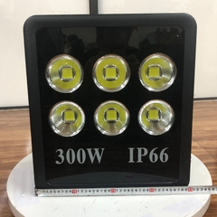 Đèn pha tròn vuông LED ngoài trời 300W - IP66 (6*50w)