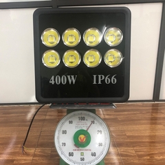 Đèn pha tròn vuông LED ngoài trời 400W - IP66 (8*50w)