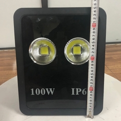 Đèn pha tròn vuông LED ngoài trời 100W - IP65 (2*50w)
