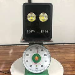 Đèn pha tròn vuông LED ngoài trời 100W - IP65 (2*50w)