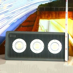 Đèn pha chống cháy nổ 150W - (3*50w)