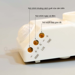 Đui đèn cảm ứng tự động bật tắt DECOM DC 069C(BH12T)