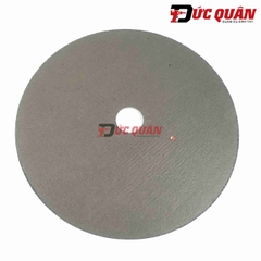 Đá cắt mỏng cho Inox ( 180x2.0x22.23mm ) Makita D-65975