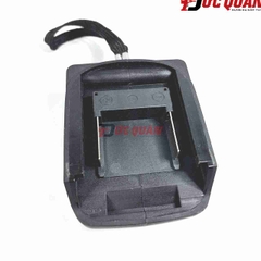 Chân chuyển pin sang sạc dự phòng ( có kết hợp đèn chiếu sáng ) DQ17
