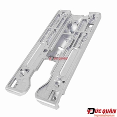 Đế nhôm máy cưa long Makita DJV182/ JV181D 319016-7