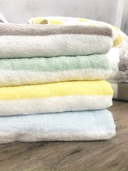 Khăn tắm kẻ sọc xanh dương Songwol xuất Nhật dư (60x120cm)