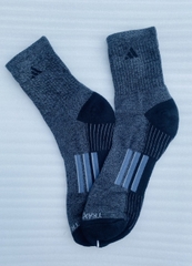 Tất Adidas thể thao xuất dư nam cổ trung, màu xanh đen, set 4