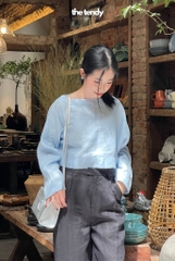 Áo kiểu croptop linen Billie, cổ thuyền, tay dài, màu xanh ngọc