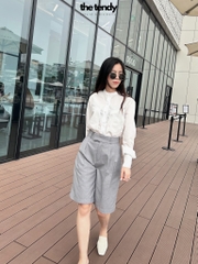 Áo sơ mi slimfit Kamila cổ tàu, màu trắng, chất thô lụa, chống nhăn