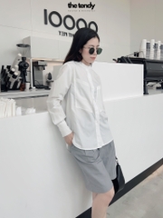 Áo sơ mi slimfit Kamila cổ tàu, màu trắng, chất thô lụa, chống nhăn