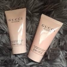Sữa Tắm Gucci Bloom Gel Parfumé Pour La Douche Perfumed Shower Gel 50ml (Tuýp)