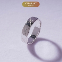 Nhẫn Bạc NCJ26 Khắc Hoạ Tiết Quả Trám Chariot Jewelry