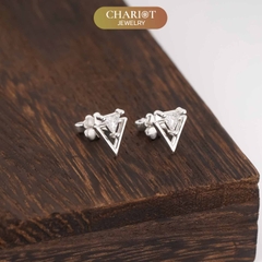 Khuyên tai bạc ECJ62 hình tam giác đính đá ChariotJewelry