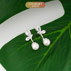 Khuyên tai bạc ECJ88 cánh bướm thêm ngọc trai điểm nhấn thanh lịch Chariot Jewelry