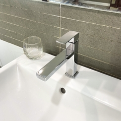 Vòi chậu lavabo một đường lạnh RC-7050