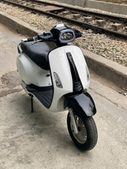 Xe điện Vespa Nioshima đèn vuông