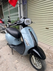 Xe điện vespa đèn vuông