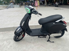 Xe điện vespa đèn vuông