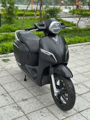 Xe điện Klara S2 màu đen mới 100%