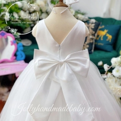 cap-sleeve-cross-front-with-cut-out-v-detail-in-white-pleated-tulle-maxi-dress-f