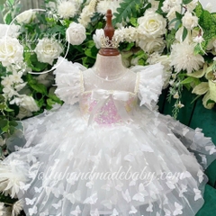 butterfly-white-tulle-dress-unveiling-a-fairy-tale-dress-crafting-memories-in-ce