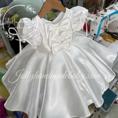 cap-sleeve-three-bow-front-detail-dress-with-cut-out-v-back-in-white-tafta-midi-
