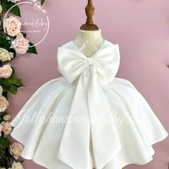 round-neck-cap-sleeve-dress-with-bow-front-detail-in-white-satin-midi-dress-for-