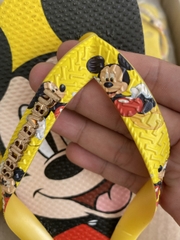 dép havaianas Micky vàng