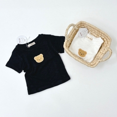 ÁO CỘC TAY COTTON XƯỢC THÊU HÌNH GẤU