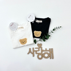 ÁO CỘC TAY COTTON XƯỢC THÊU HÌNH GẤU