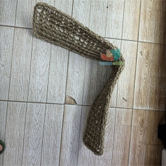 Tấm lưới cói làm hang trú và làm võng ngủ cho thú cưng nhỏ