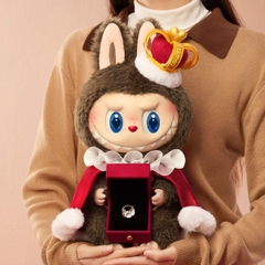 1308 - Labubu King POPMART THE MONSTERS Let's Checkmate Series-Vinyl Plush Doll Art Toy 40cm [CHÍNH HÃNG]