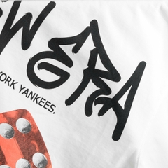 2153 - Áo New Era NY Roll The Dice Trắng [HÀNG CHÍNH HÃNG]